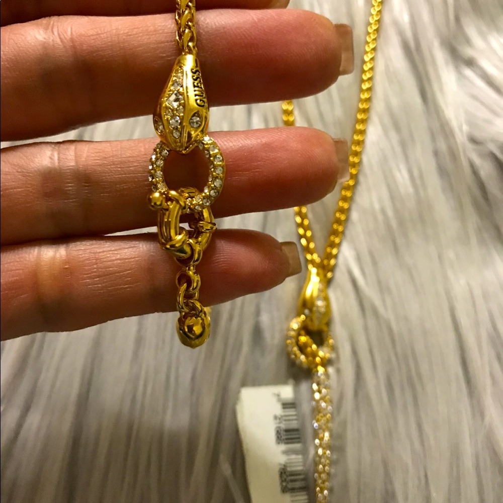 Set of Guess necklace/bracelet